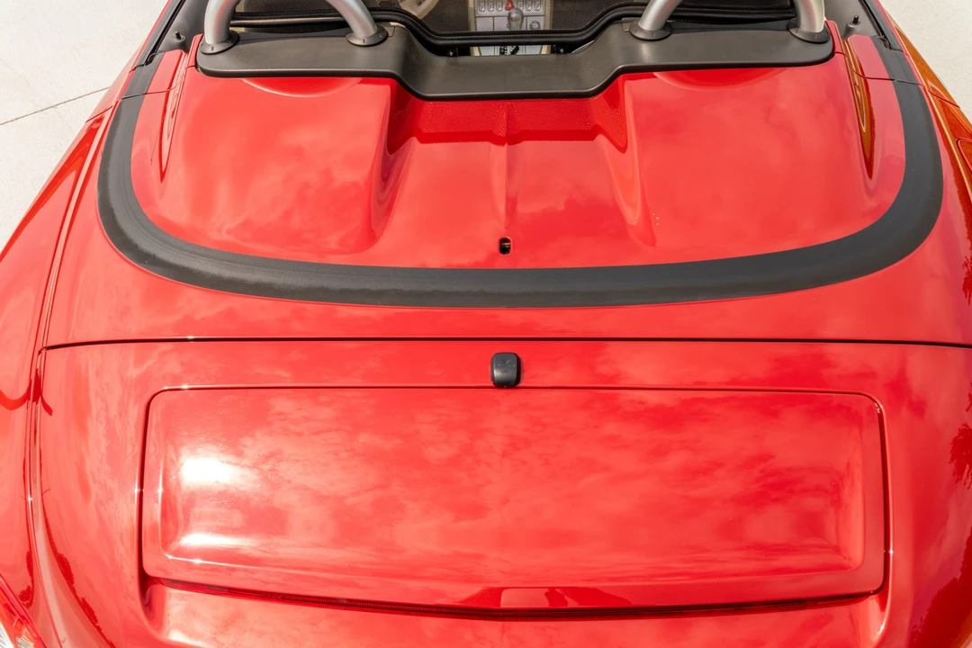 2005 Chrysler Crossfire - Image 22 of 31