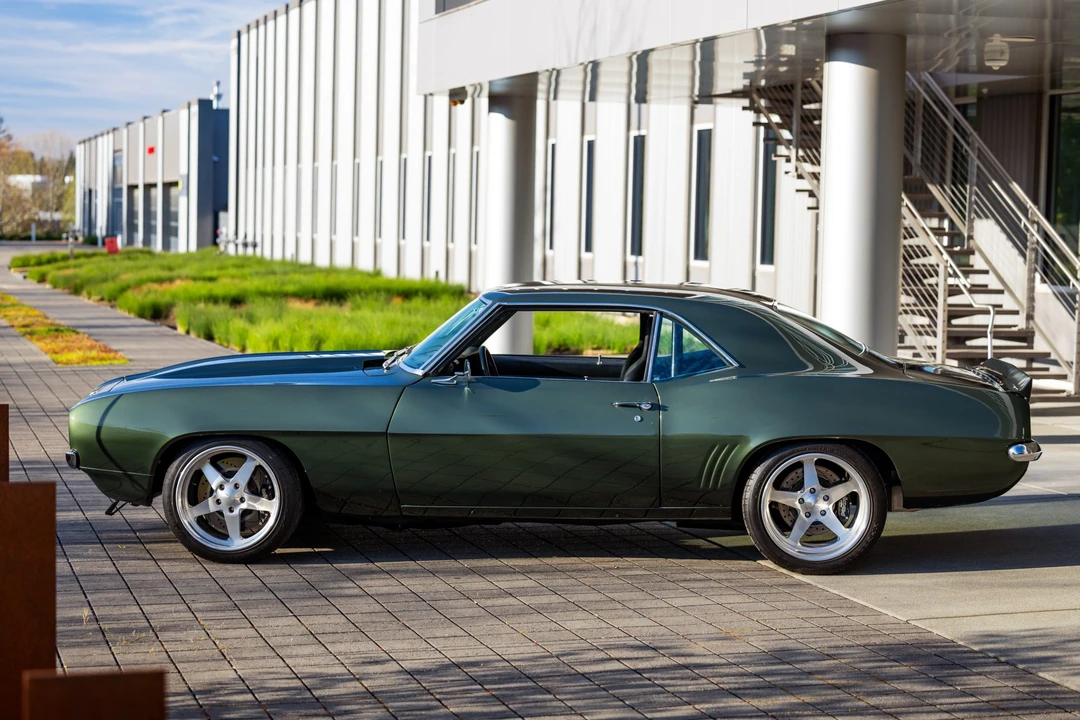 Chevrolet Camaro 1st Gen - Image 5 of 31
