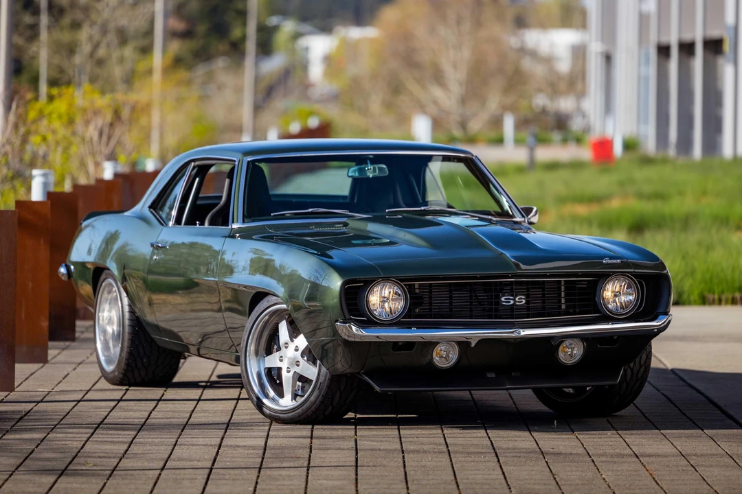 Chevrolet Camaro 1st Gen - Image 21 of 31