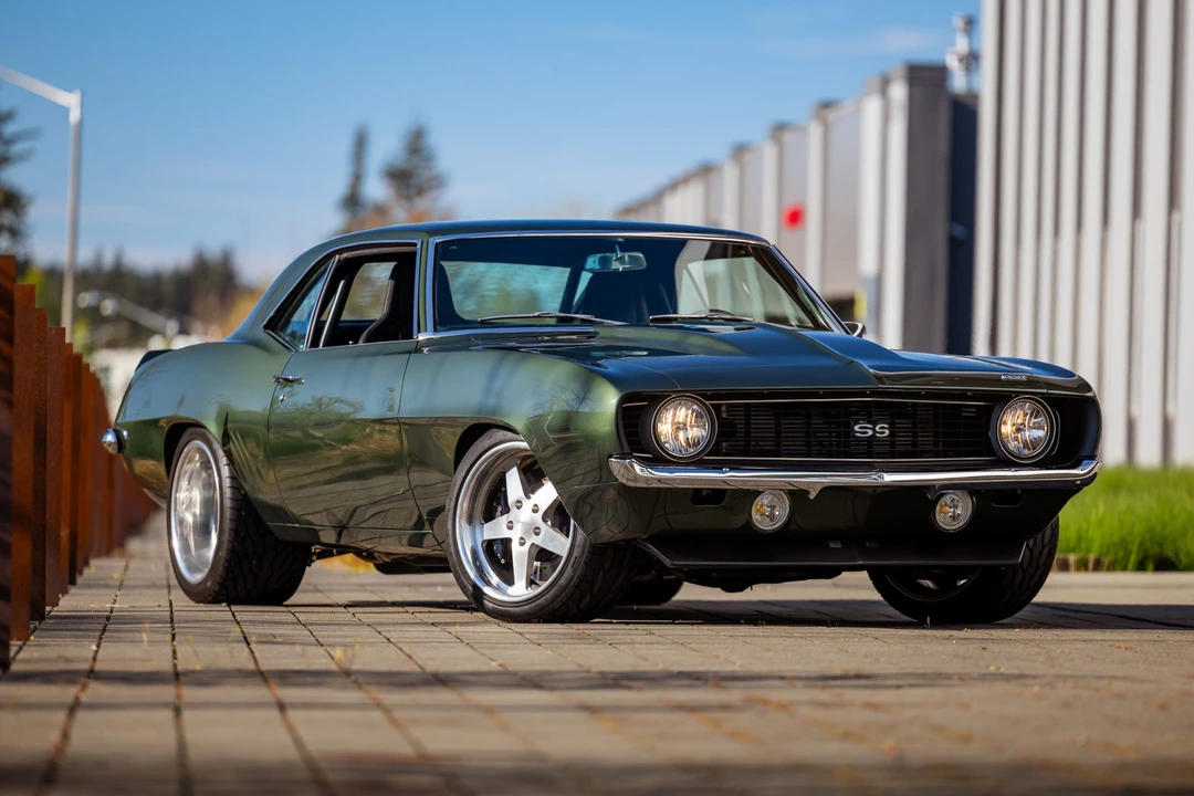 Chevrolet Camaro 1st Gen - Image 23 of 31