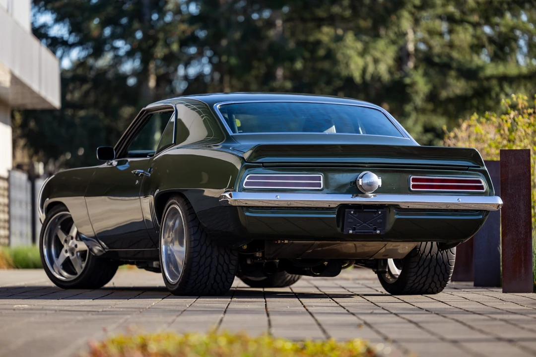 Chevrolet Camaro 1st Gen - Image 11 of 31
