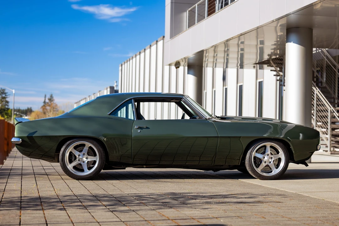 Chevrolet Camaro 1st Gen - Image 18 of 31