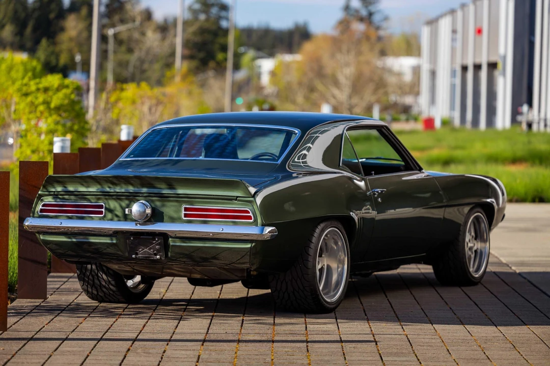 Chevrolet Camaro 1st Gen - Image 14 of 31