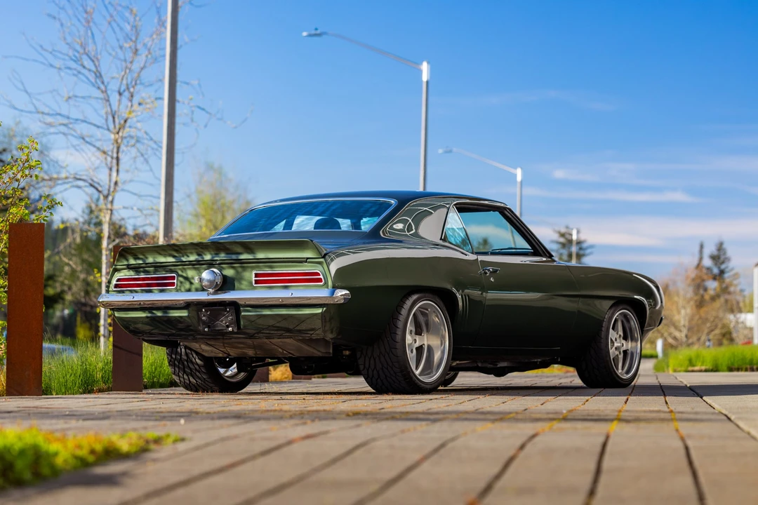 Chevrolet Camaro 1st Gen - Image 16 of 31