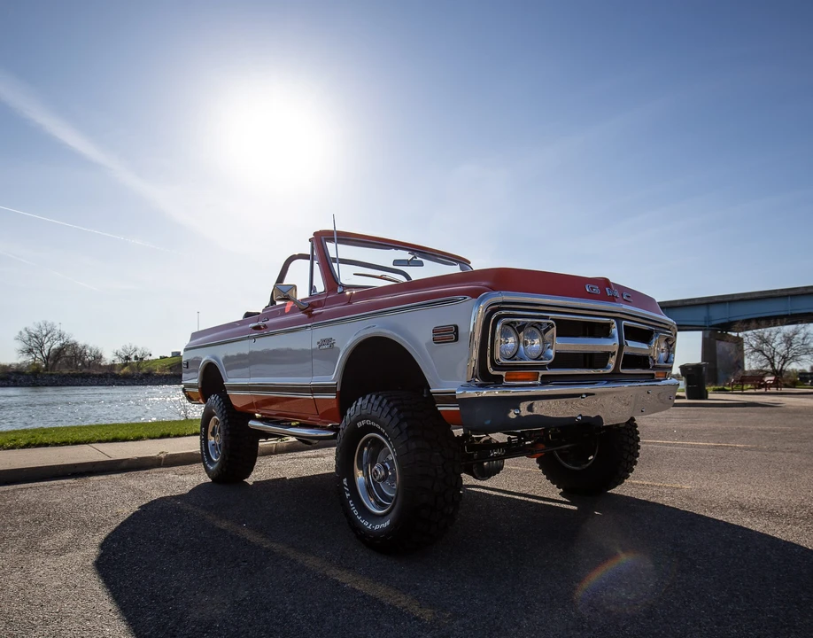 1972 GMC Jimmy 1st Gen - Image 21 of 31