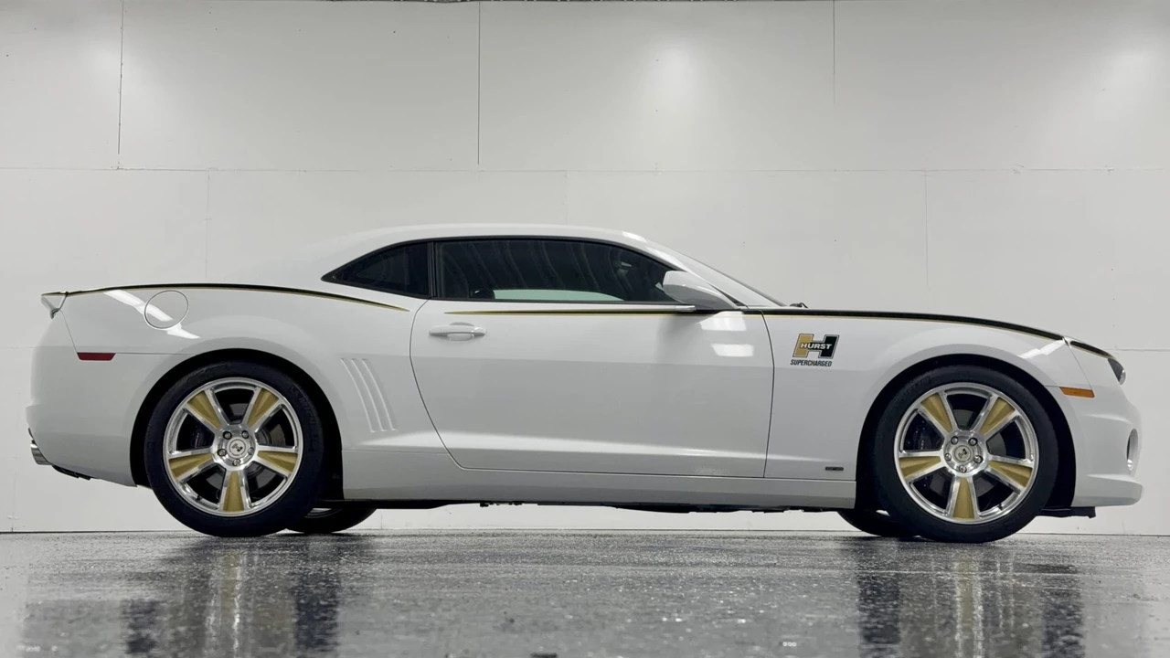 2011 Chevrolet Camaro SS 5th Gen - Image 28 of 31