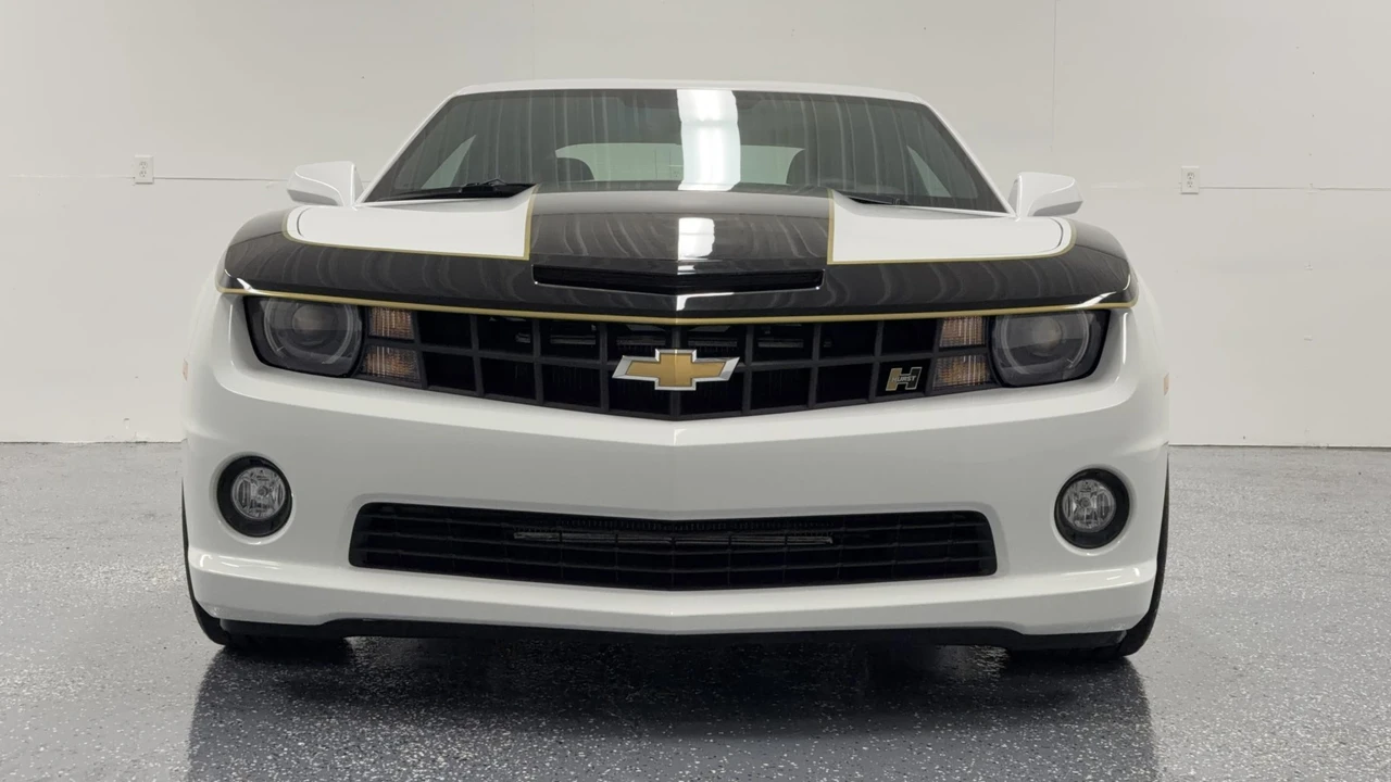 2011 Chevrolet Camaro SS 5th Gen - Image 2 of 31