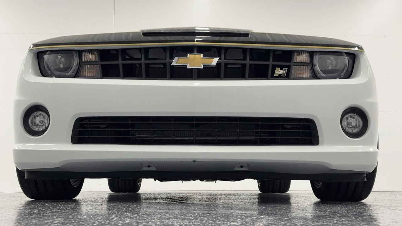 2011 Chevrolet Camaro SS 5th Gen - Image 3 of 31