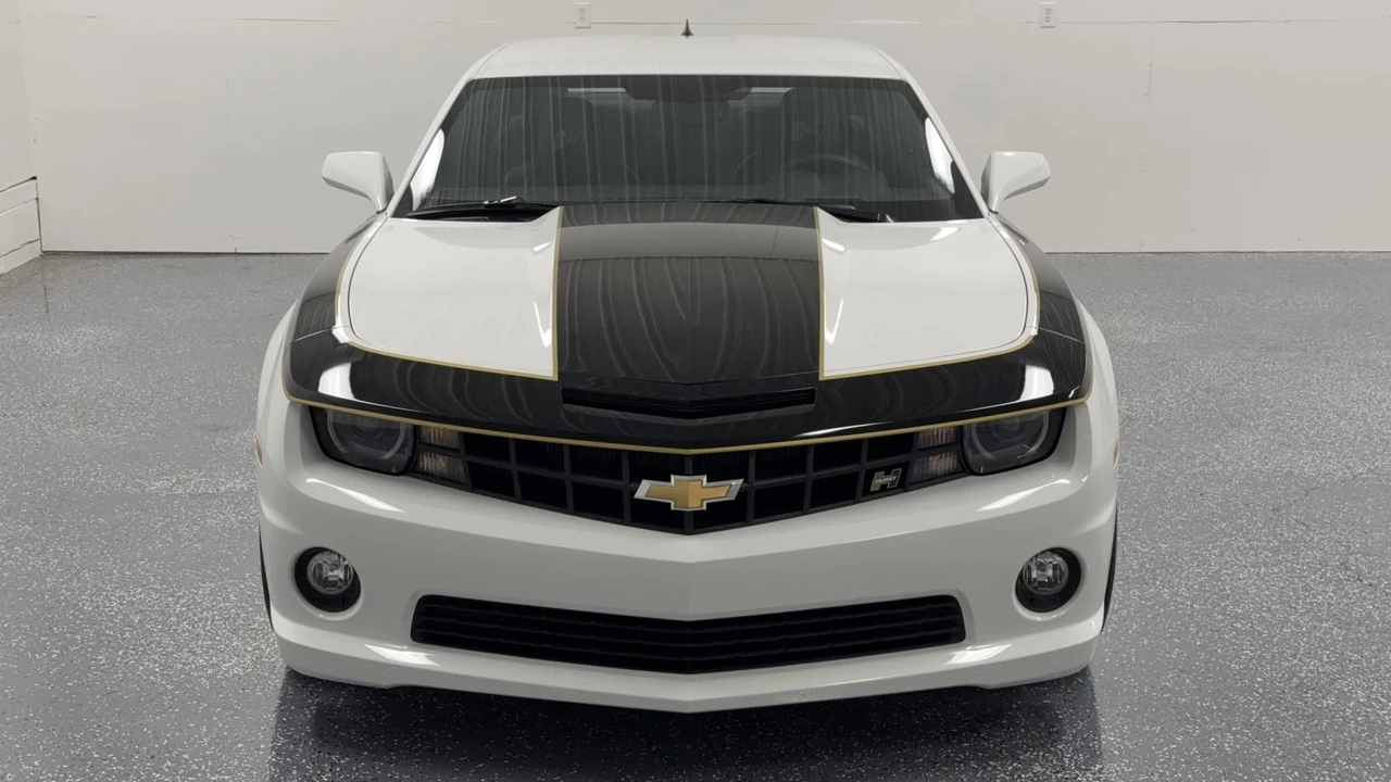 2011 Chevrolet Camaro SS 5th Gen - Image 5 of 31