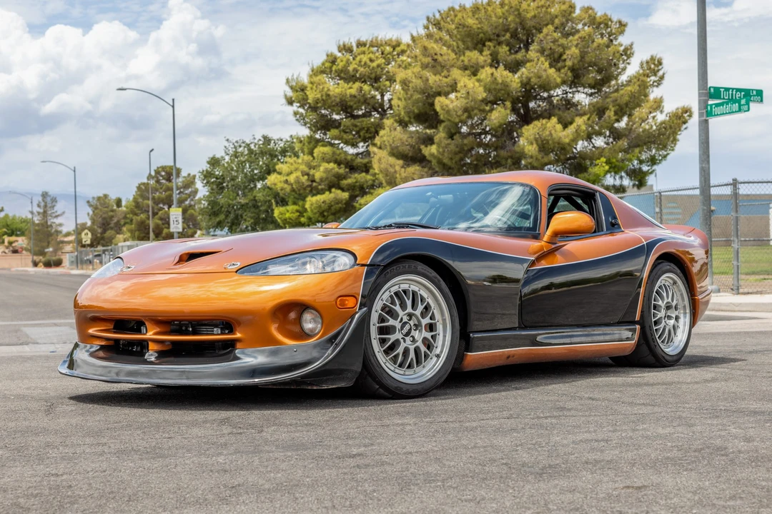 1996 Dodge Viper GTS 2nd Gen - Image 2 of 31