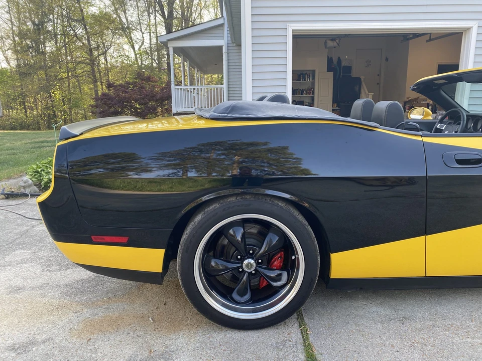2010 Dodge Challenger SRT8 & 392 3rd Gen - Image 11 of 31