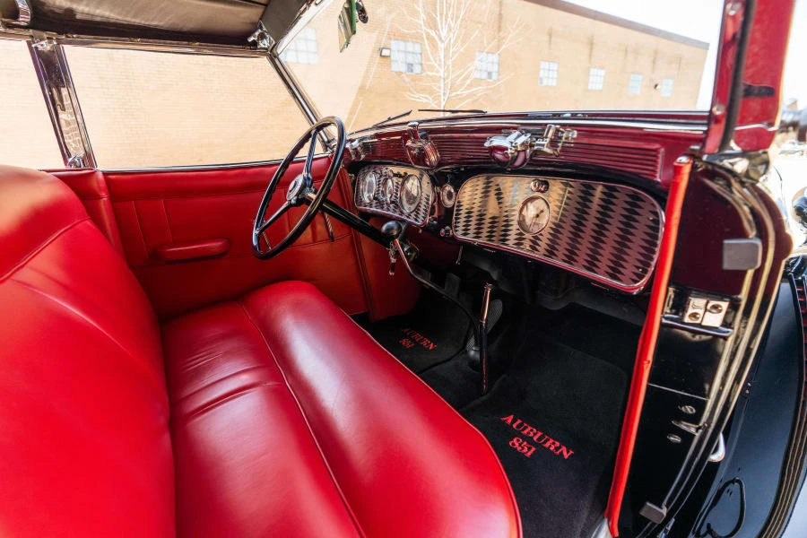Auburn Speedster - Image 25 of 31