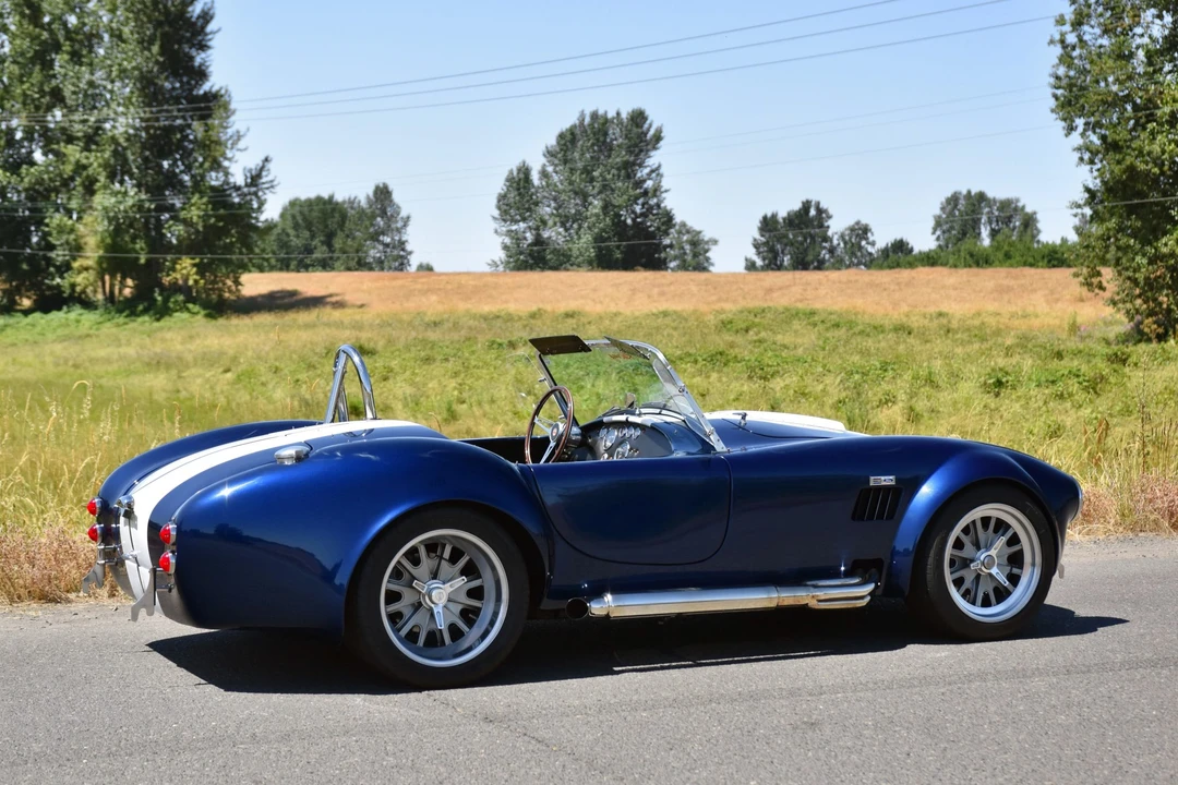 Shelby Cobra Replica - Image 25 of 31