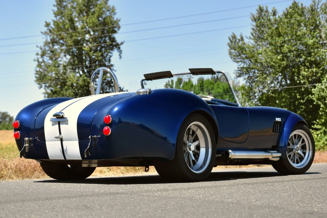Shelby Cobra Replica - Image 24 of 31