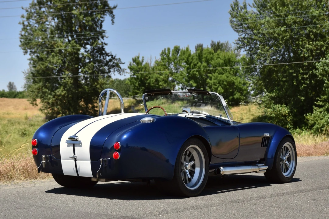 Shelby Cobra Replica - Image 23 of 31