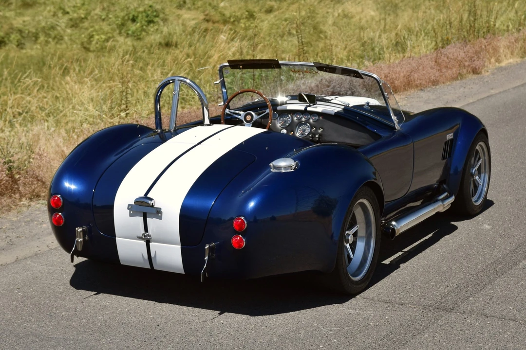 Shelby Cobra Replica - Image 17 of 31