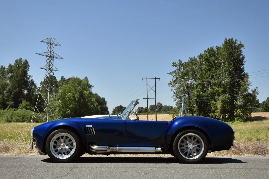 Shelby Cobra Replica - Image 2 of 31