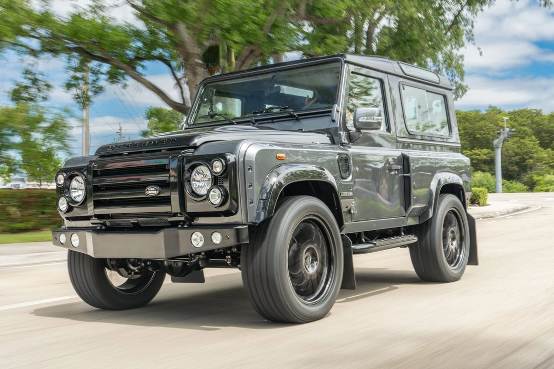Land Rover Defender 90 - Image 26 of 31