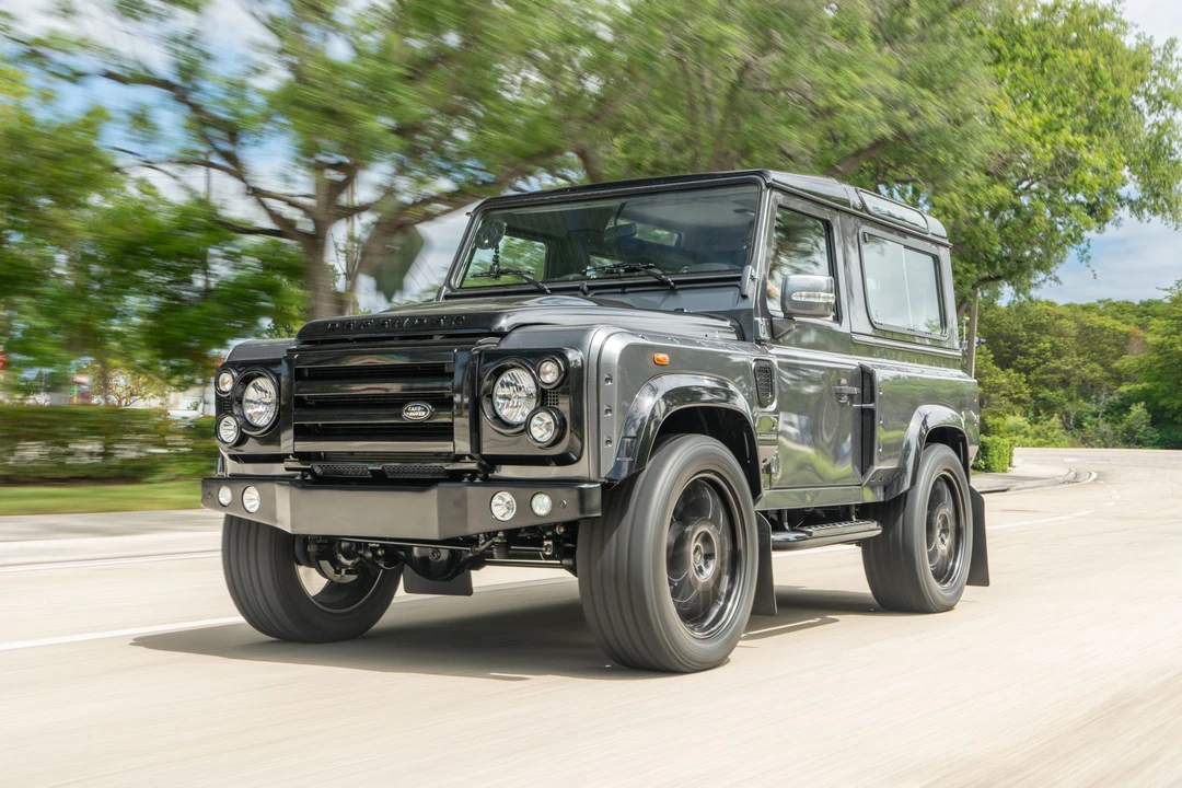 Land Rover Defender 90 - Image 27 of 31