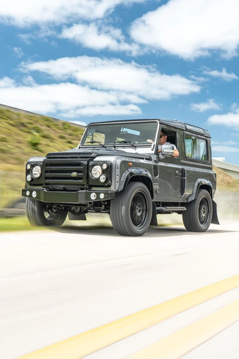 Land Rover Defender 90 - Image 25 of 31