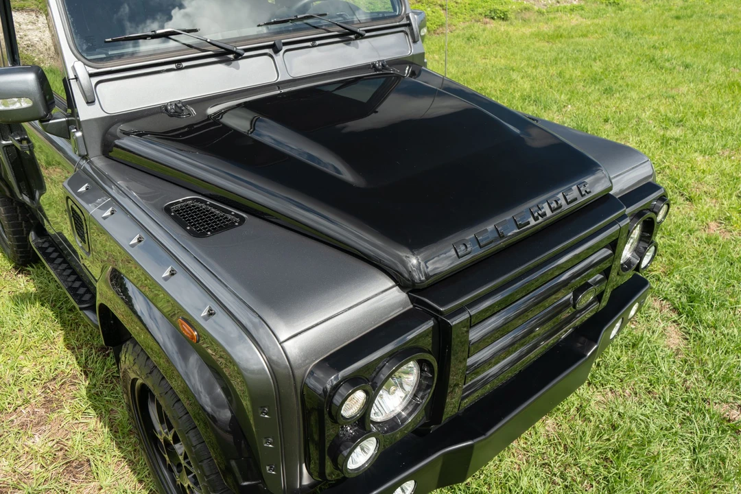 Land Rover Defender 90 - Image 31 of 31