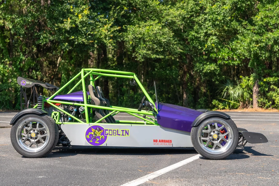 Factory Five - Image 4 of 31