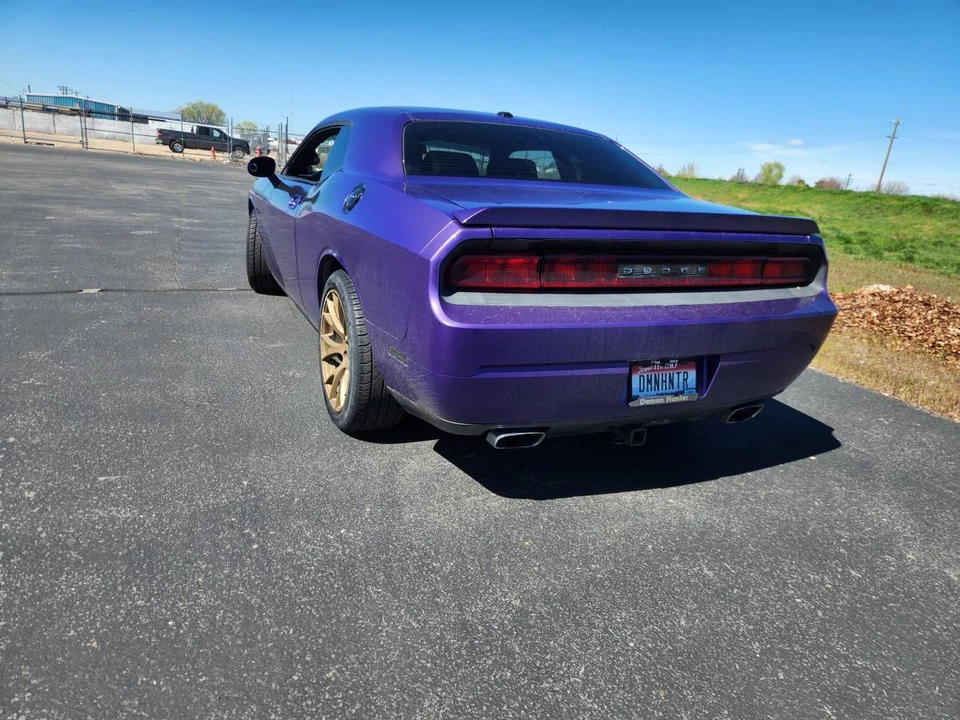 2010 Dodge Challenger 3rd Gen - Image 6 of 17