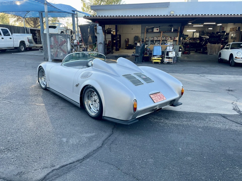 Porsche 550 - Image 10 of 31