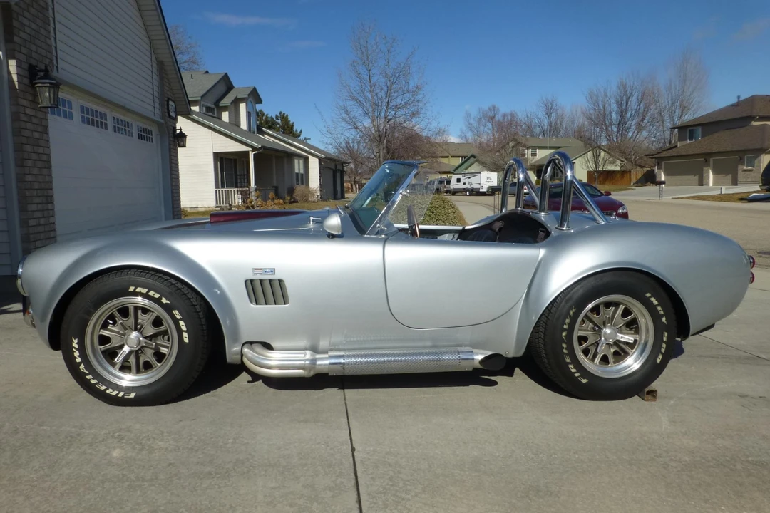 Shelby Cobra Replica - Image 11 of 31