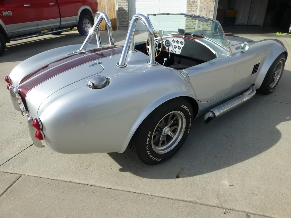 Shelby Cobra Replica - Image 8 of 31