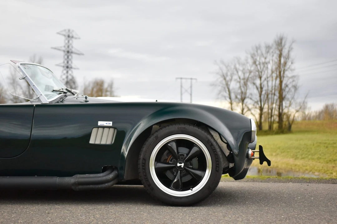 Shelby Cobra Replica - Image 26 of 31