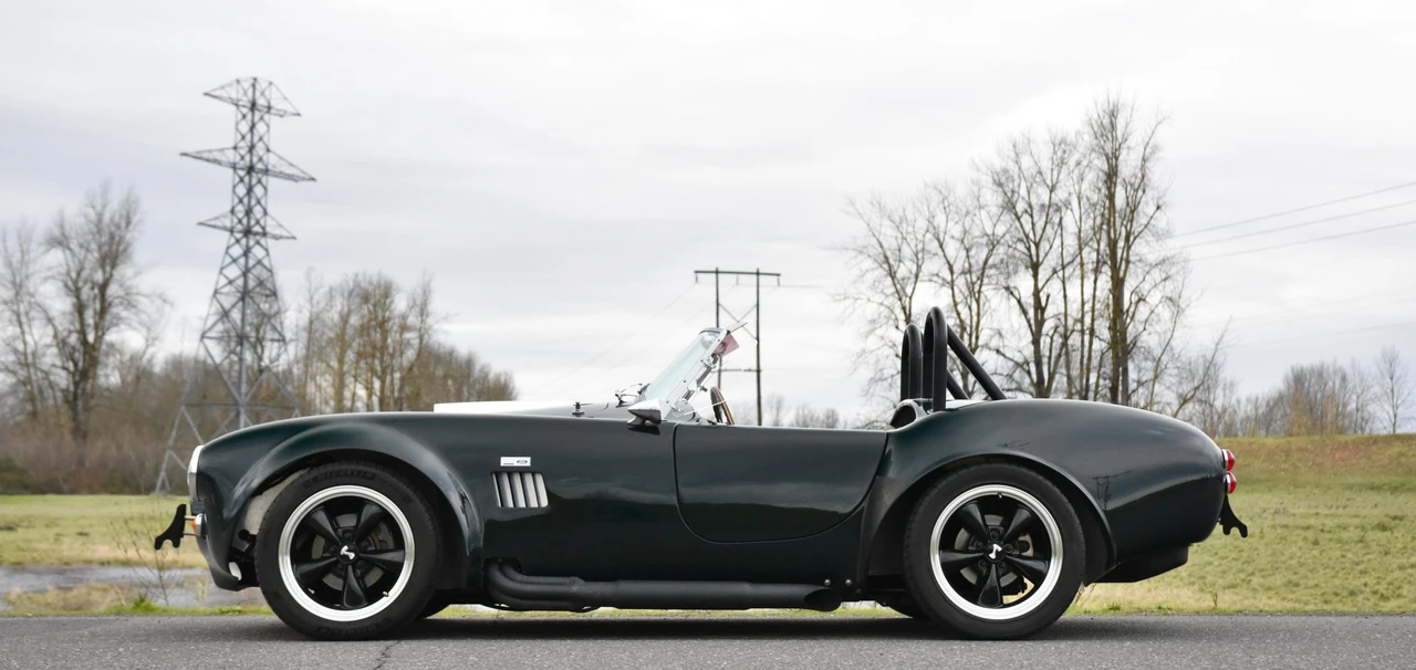 Shelby Cobra Replica - Image 8 of 31