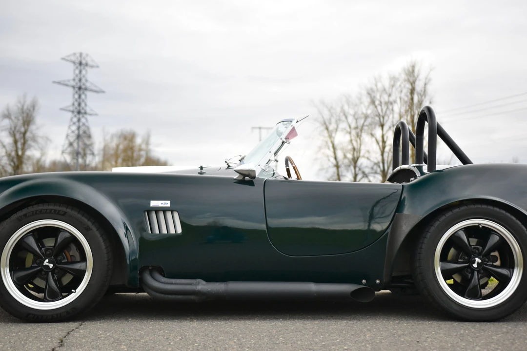 Shelby Cobra Replica - Image 23 of 31