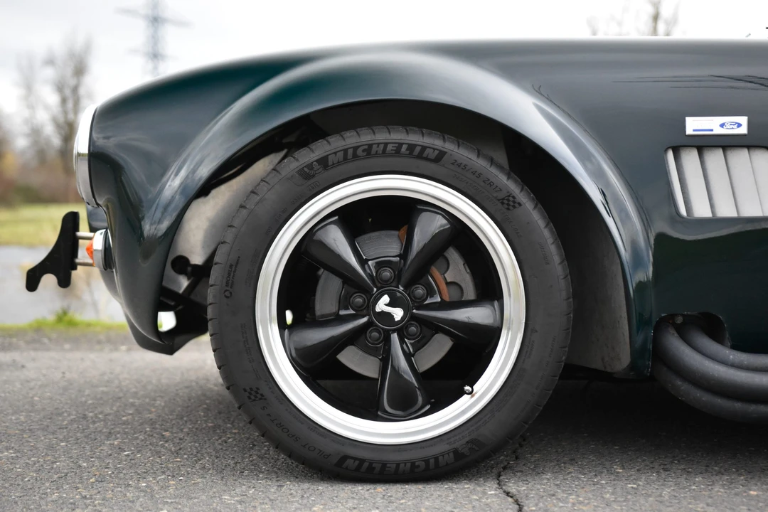 Shelby Cobra Replica - Image 30 of 31