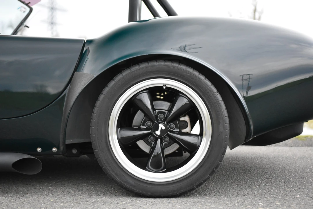 Shelby Cobra Replica - Image 29 of 31