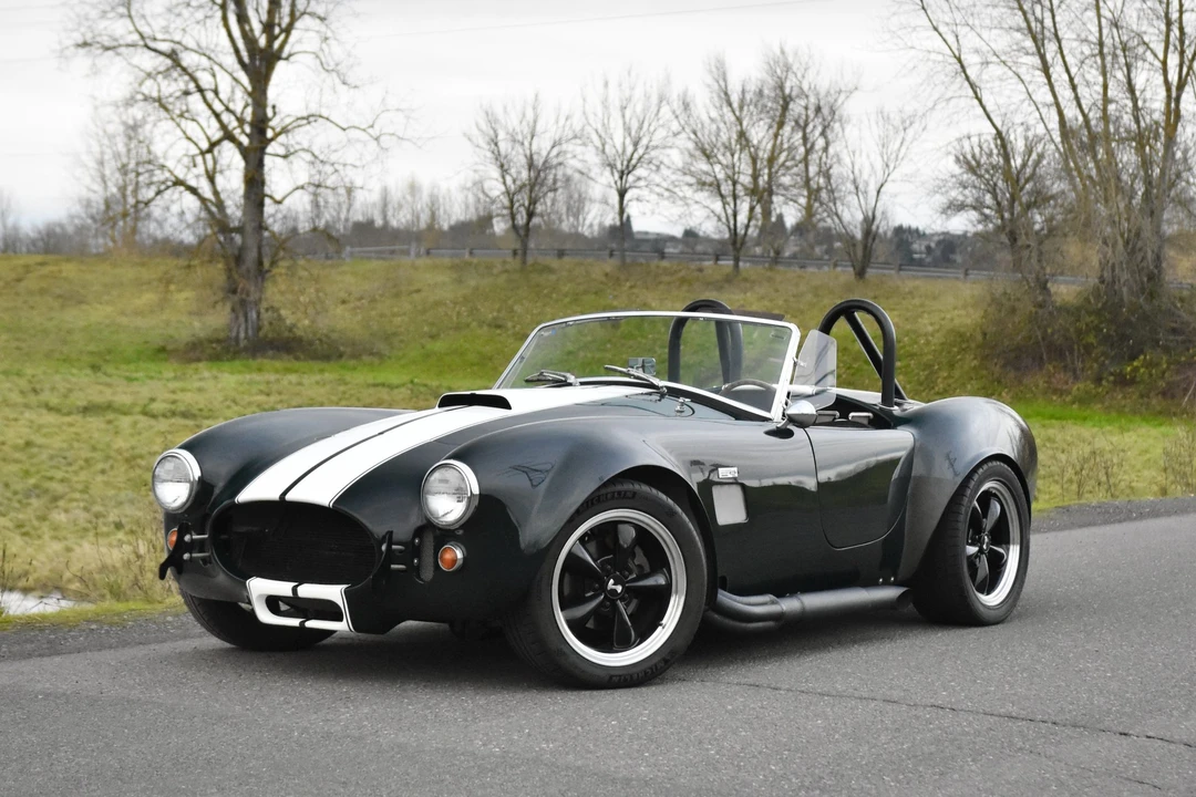 Shelby Cobra Replica - Image 6 of 31