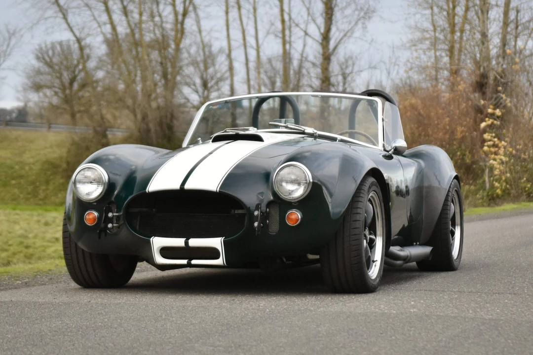 Shelby Cobra Replica - Image 2 of 31