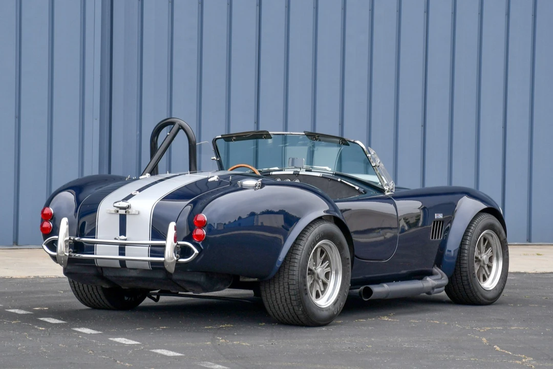 Shelby Cobra Replica - Image 9 of 31