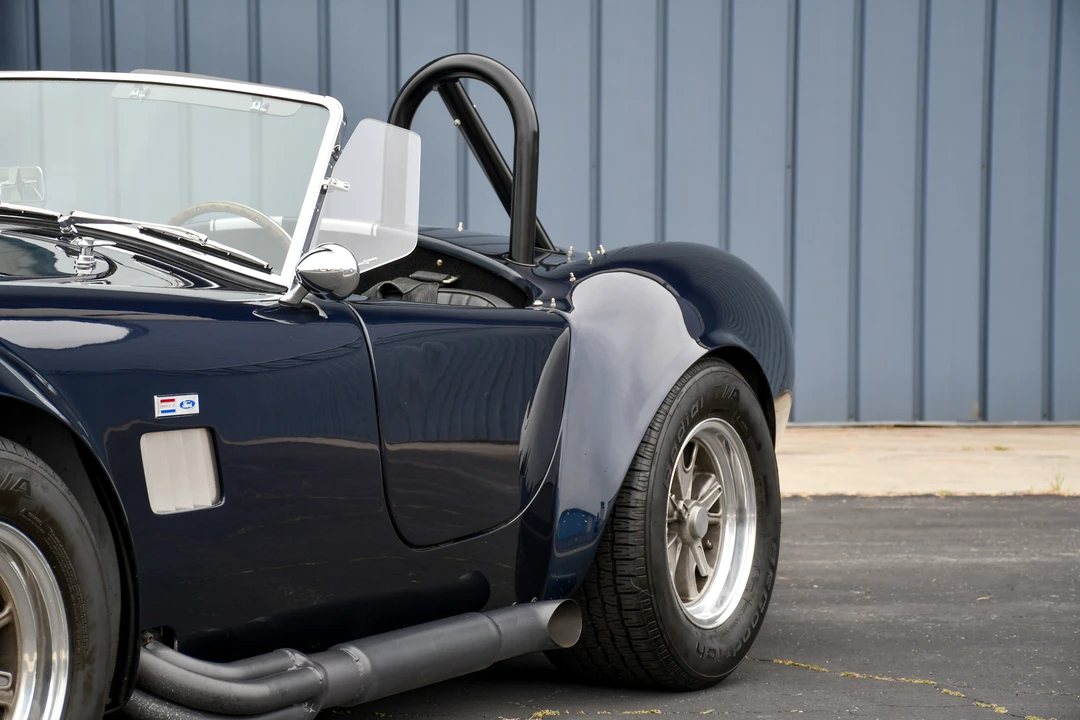 Shelby Cobra Replica - Image 24 of 31