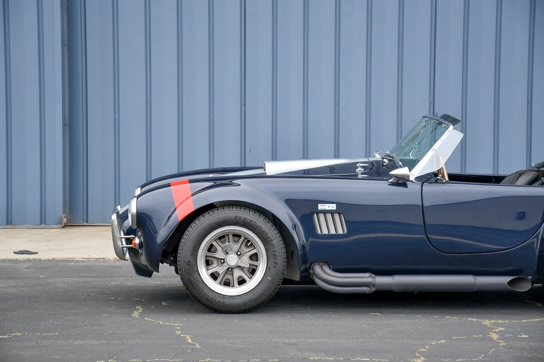 Shelby Cobra Replica - Image 18 of 31