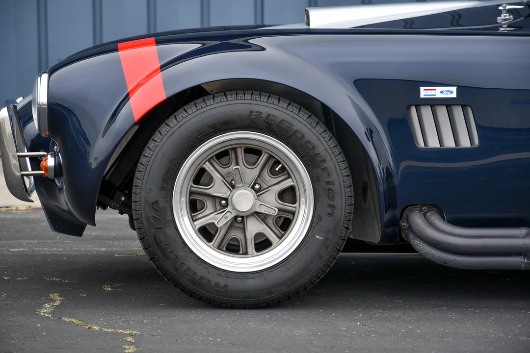 Shelby Cobra Replica - Image 22 of 31