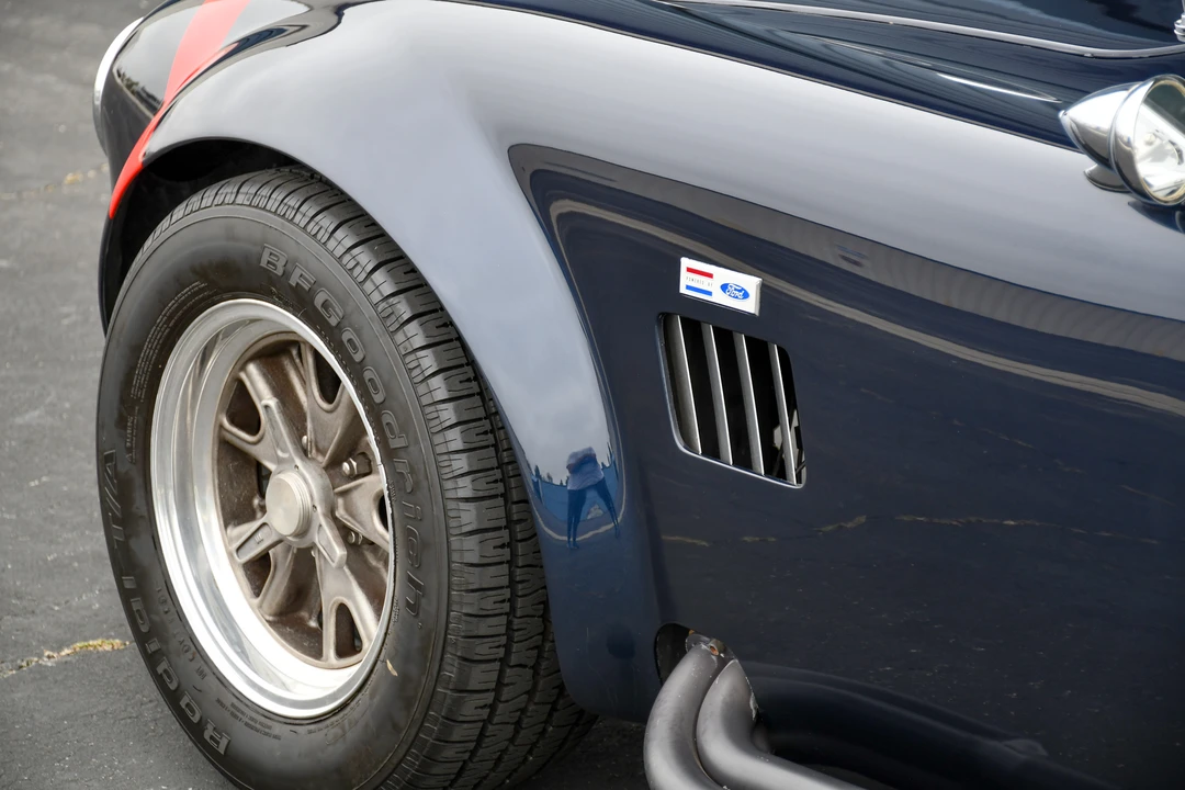Shelby Cobra Replica - Image 23 of 31