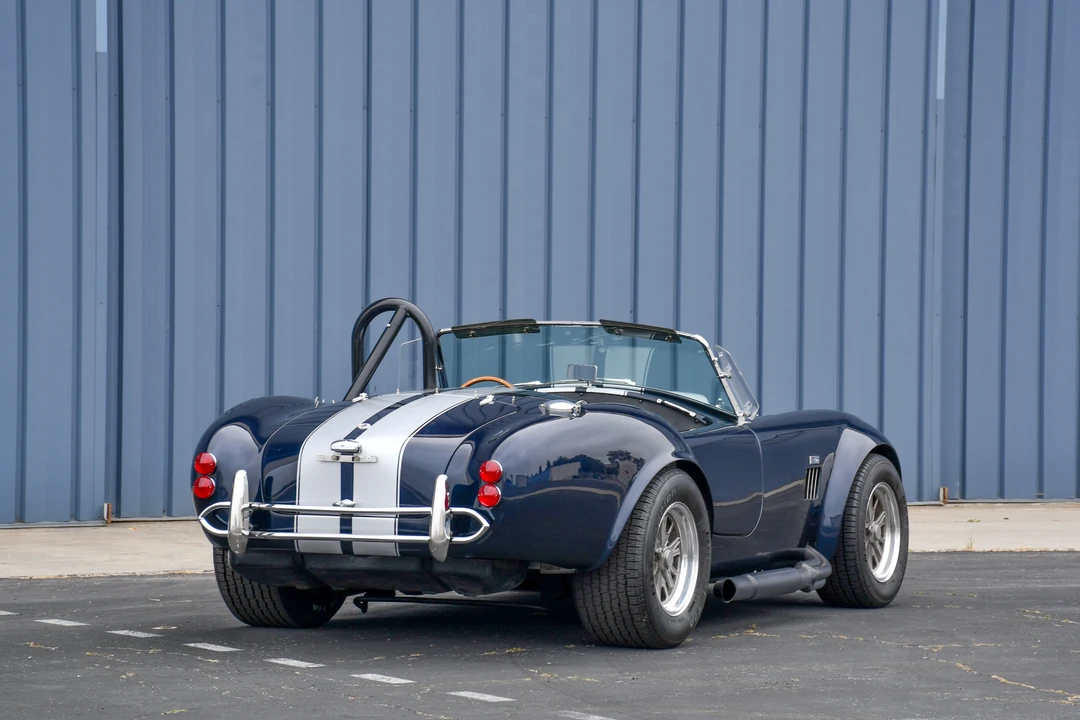 Shelby Cobra Replica - Image 8 of 31
