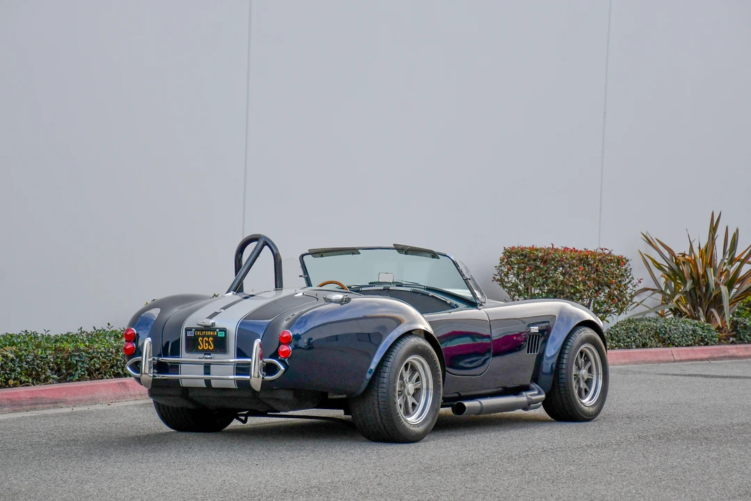 Shelby Cobra Replica - Image 17 of 31