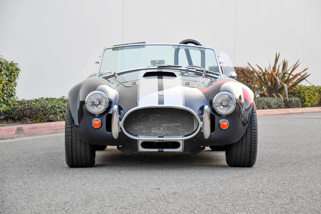 Shelby Cobra Replica - Image 8 of 31