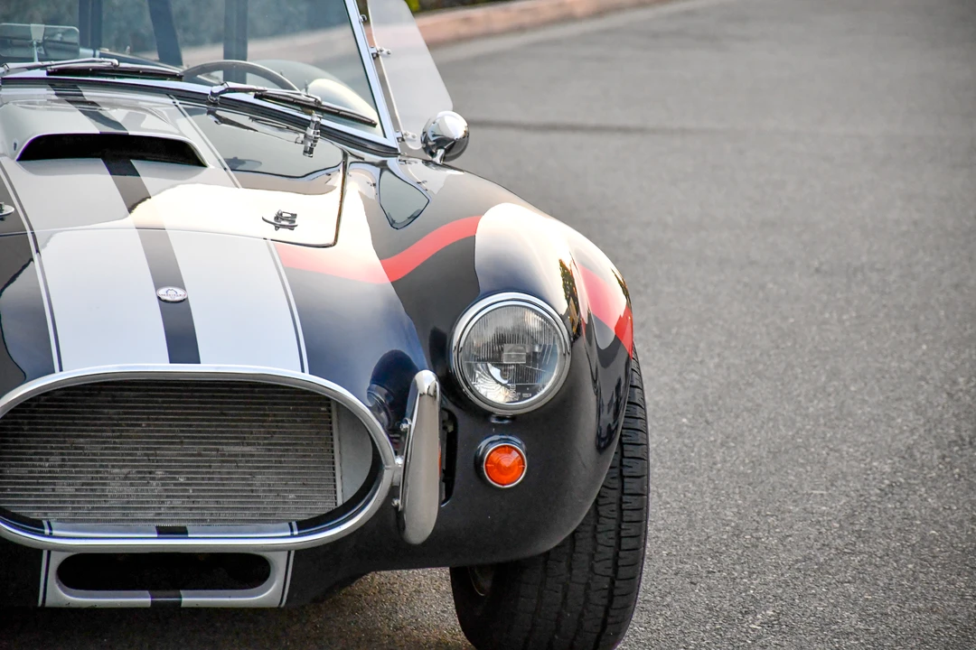 Shelby Cobra Replica - Image 25 of 31