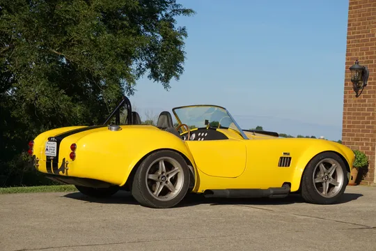Shelby Cobra Replica - Image 2 of 31