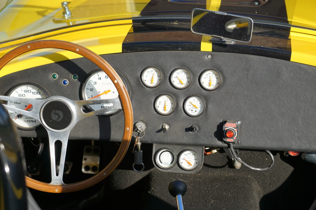Shelby Cobra Replica - Image 29 of 31
