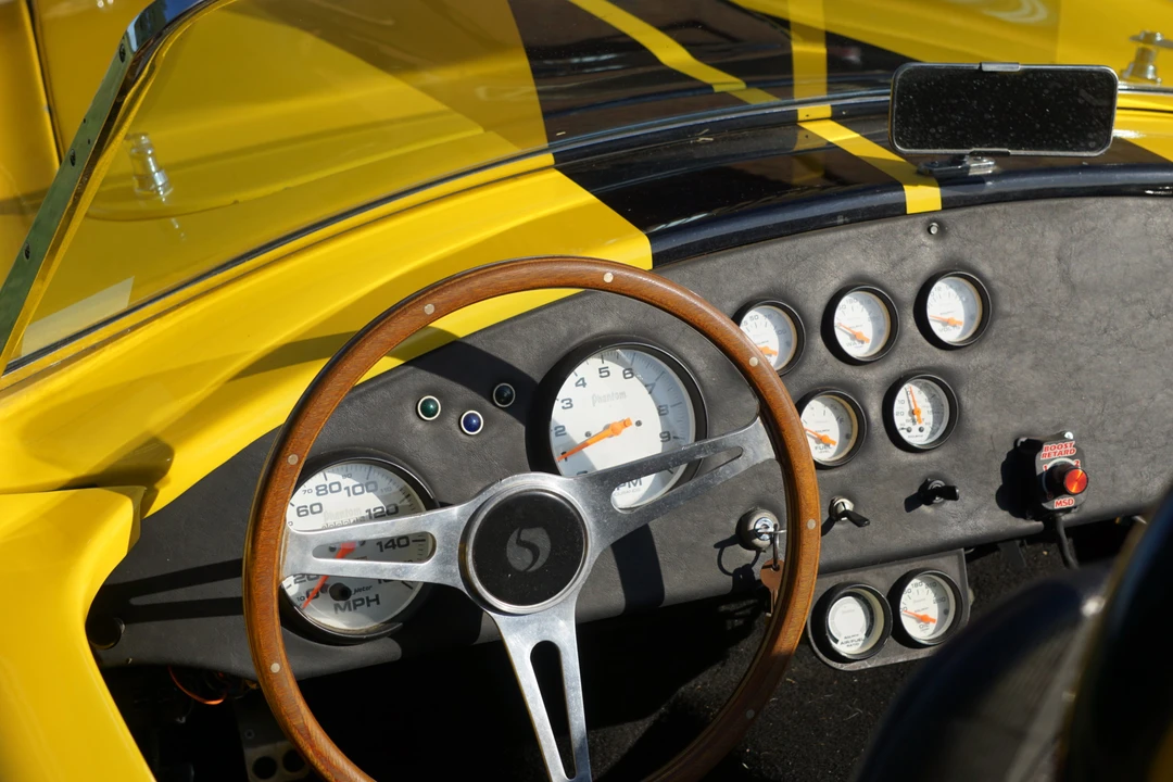 Shelby Cobra Replica - Image 28 of 31