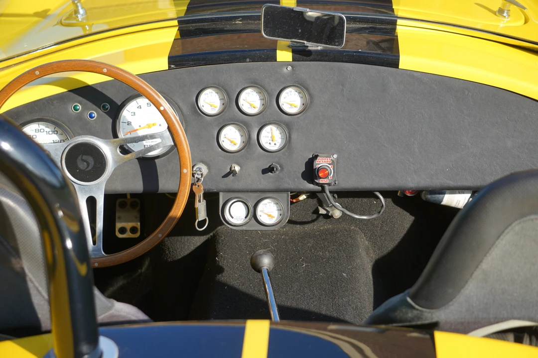 Shelby Cobra Replica - Image 27 of 31